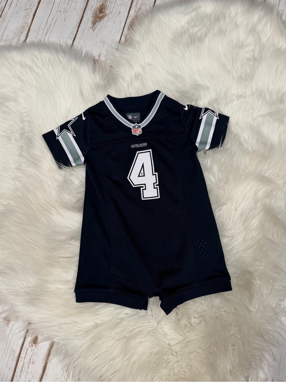 NFL Dallas Cowboys Infant #4 Navy and White Romper